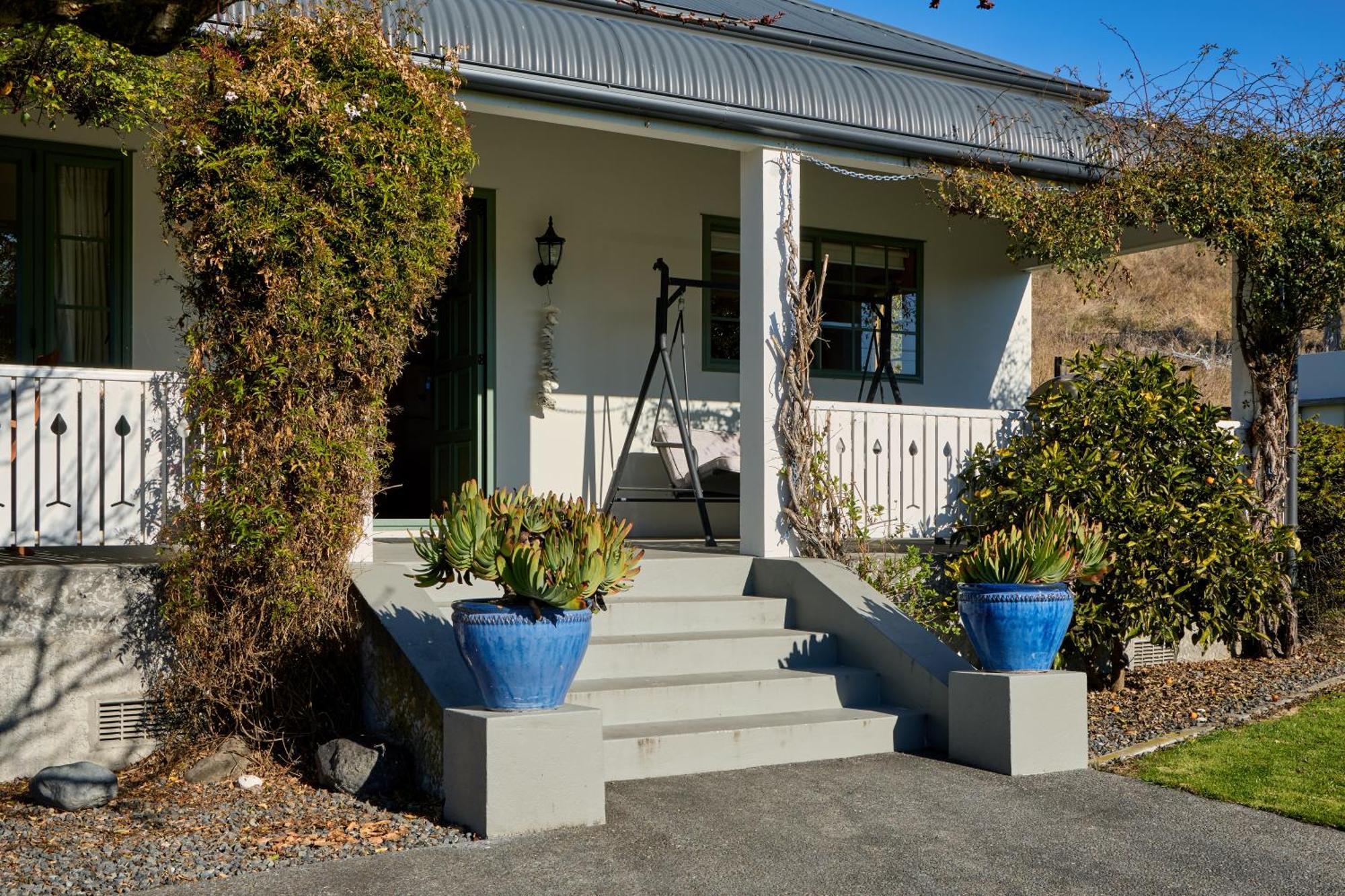 Ludstone Villa - A Charming Family Home Kaikoura Exteriér fotografie